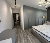 1-комн, 45кв м, этаж 10/19 улица Евгении Жигуленко, 13