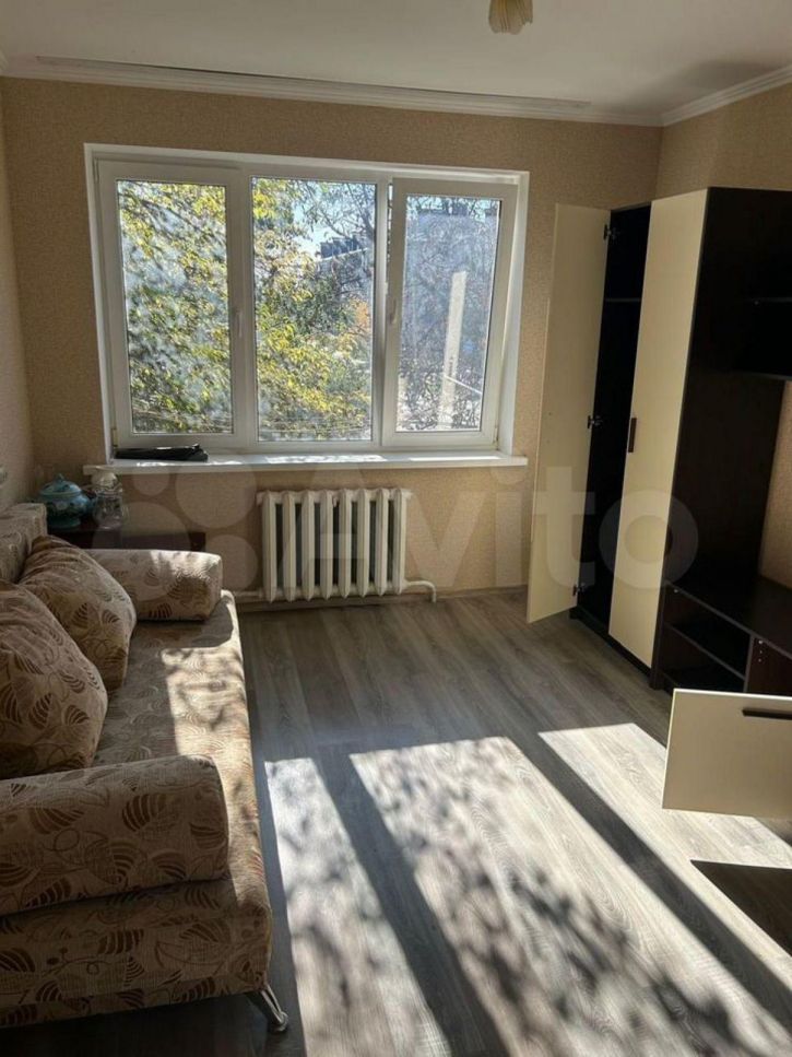 1-комн квартира Победы ул, 32