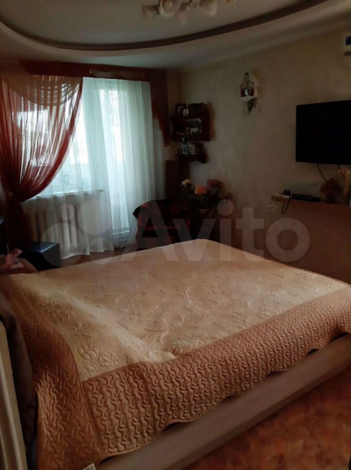 3-комн квартира Целиноградская ул, 6