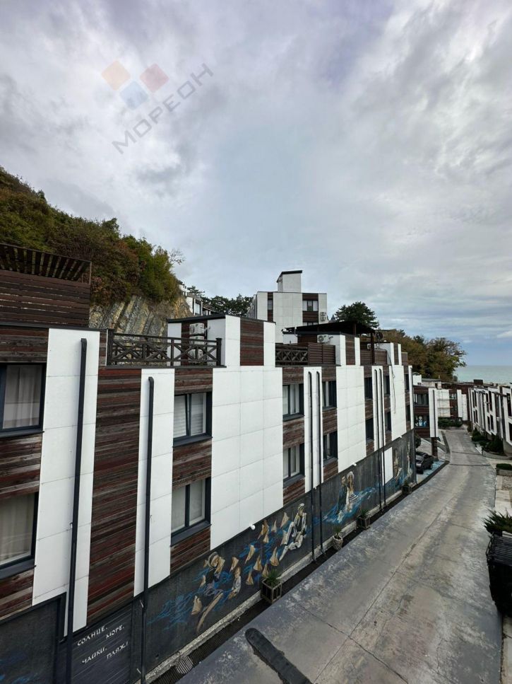 4-комн квартира -, 1