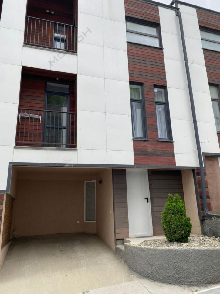 4-комн квартира -, 1