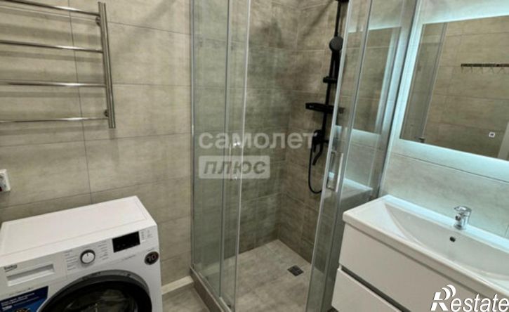 2-комн квартира улица Крылова, 11А,  д. 11А