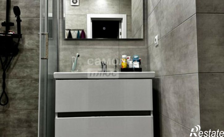 2-комн квартира улица Крылова, 11А,  д. 11А