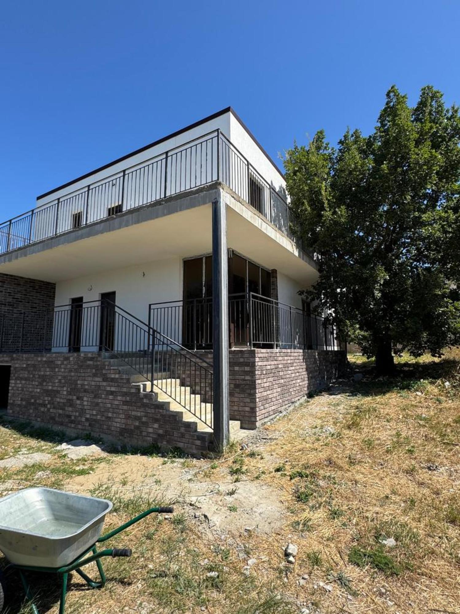 Купить дачу, дом, коттедж за 16 000 000 рублей на Лучистый переулок, д.4