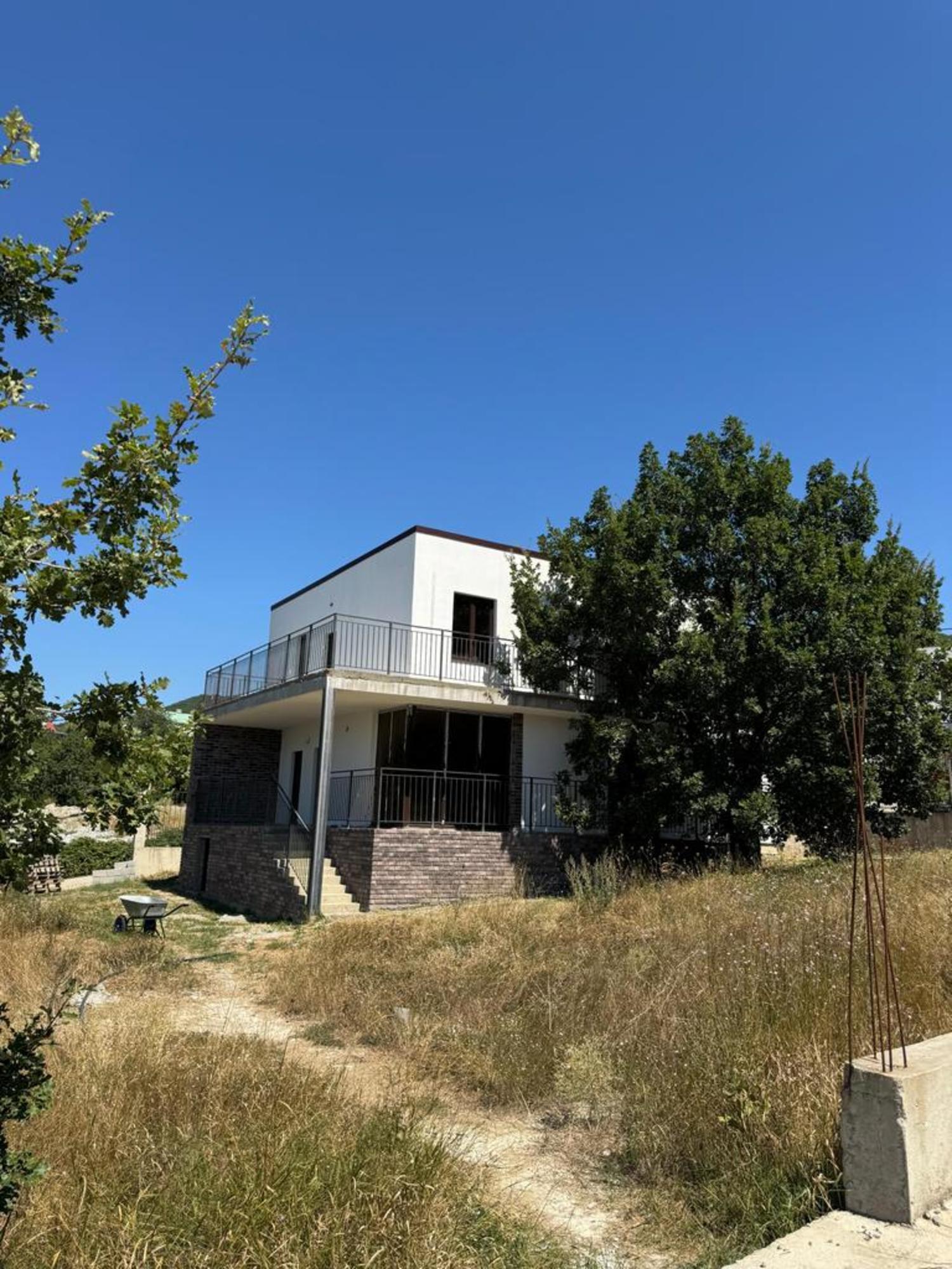 Купить дачу, дом, коттедж за 16 000 000 рублей на Лучистый переулок, д.4