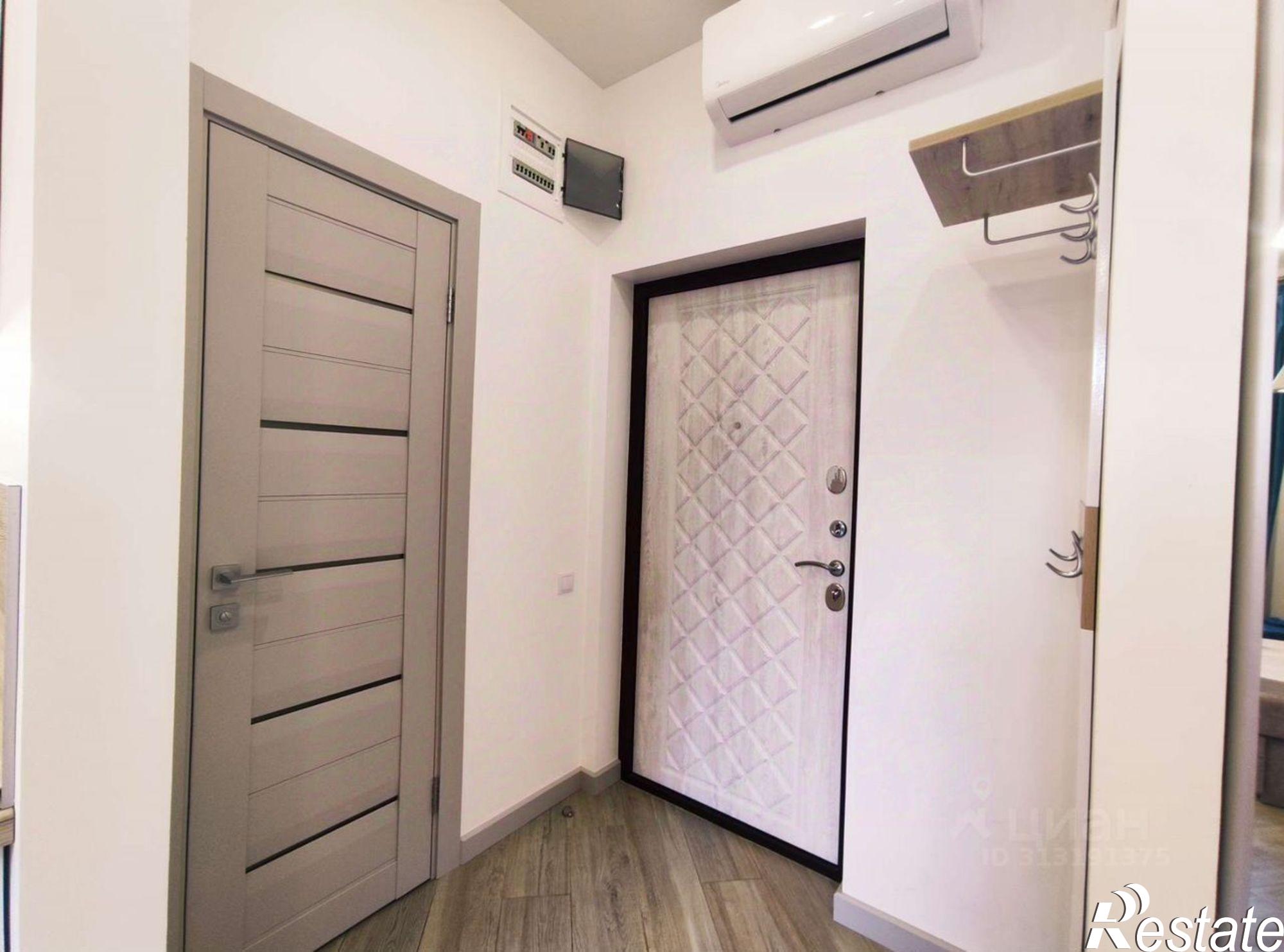 Сдать квартиру за 40 000 рублей на ул Таврическая, 1/3 2