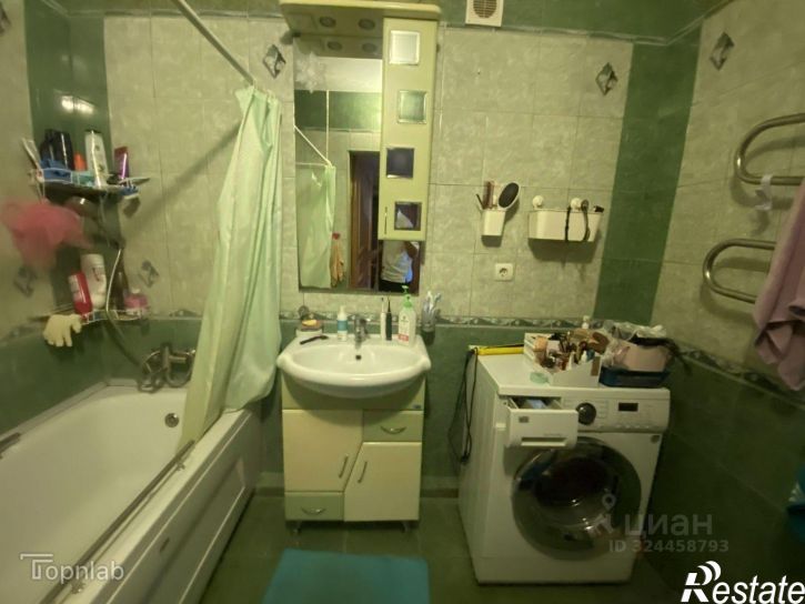 3-комн квартира Октябрьская улица, 100,  д. 100