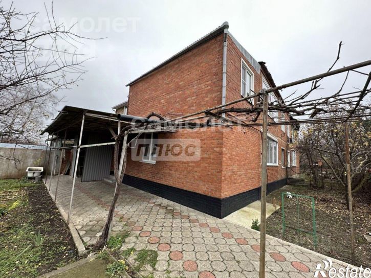 4-комн квартира улица Ковалёва, 92,  д. 92