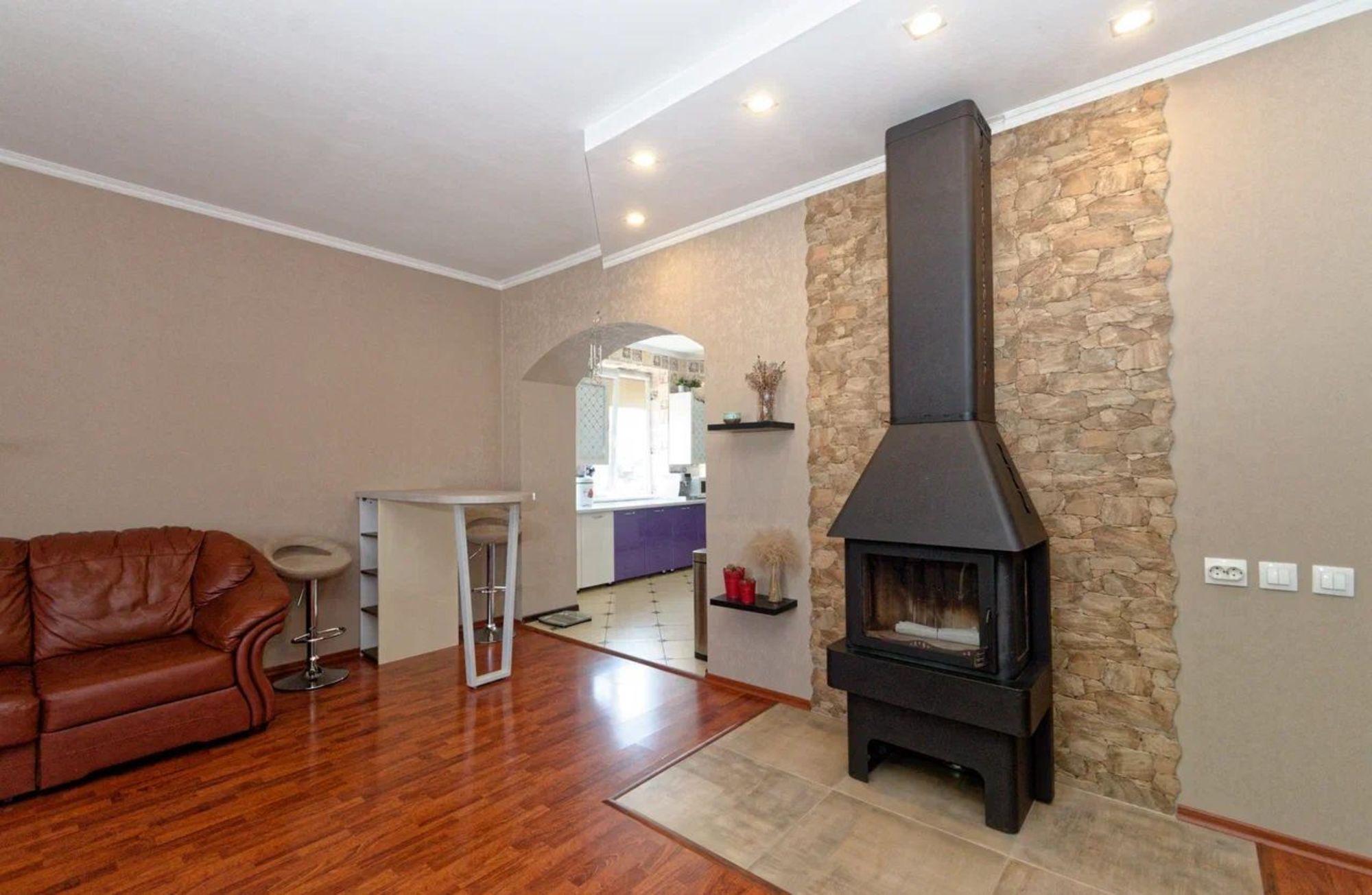 Купить дачу, дом, коттедж за 25 000 000 рублей на Красная улица