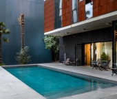 4-комн, 130кв м, этаж 4/7 Курортный пр-кт, 75