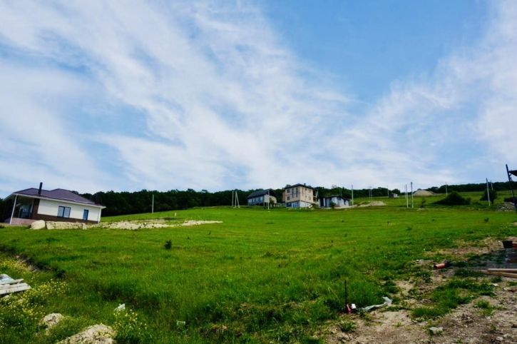 Земельный участок село Варваровка