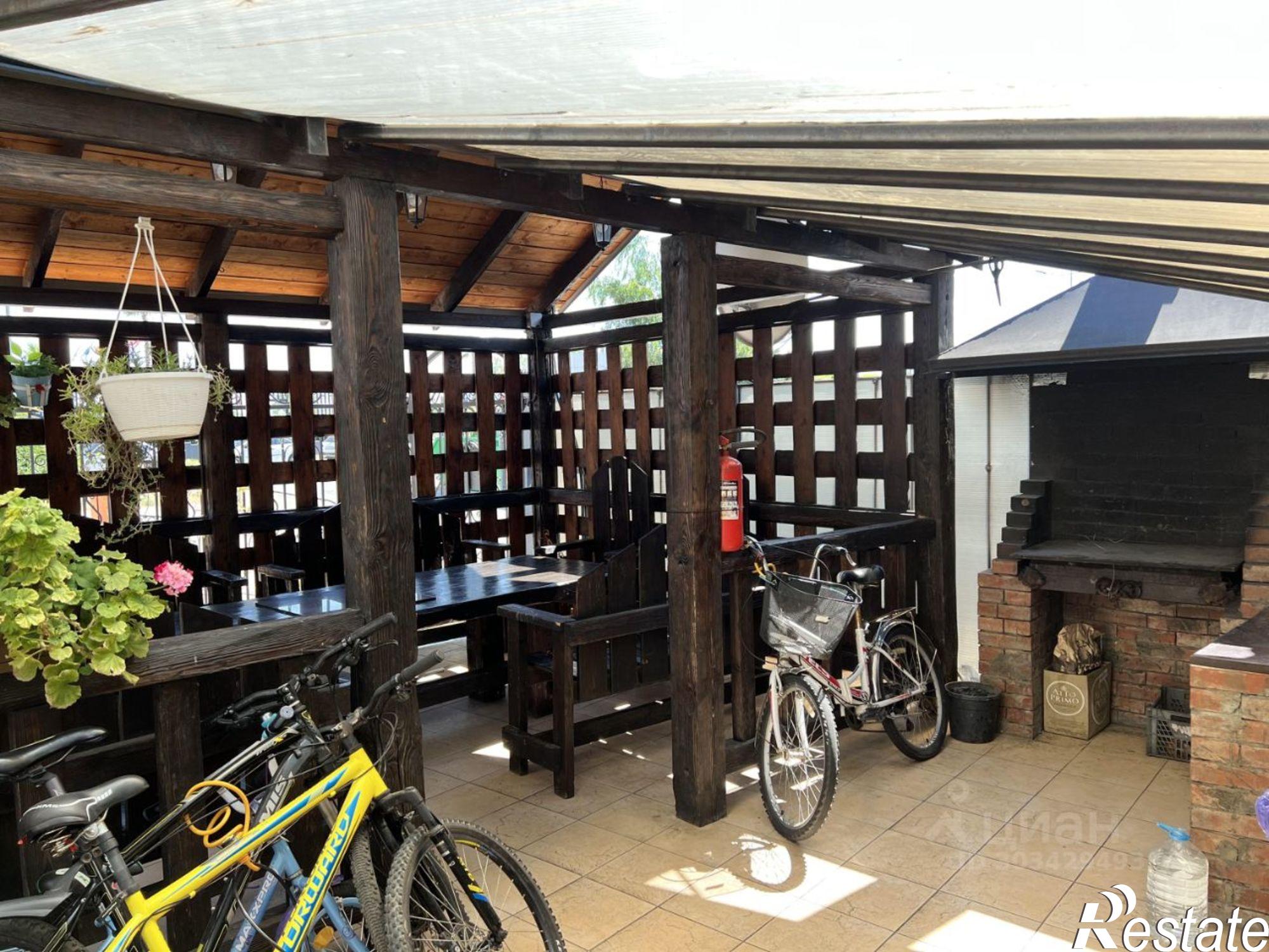 Купить квартиру за 15 000 000 рублей на Перелётная улица, 34