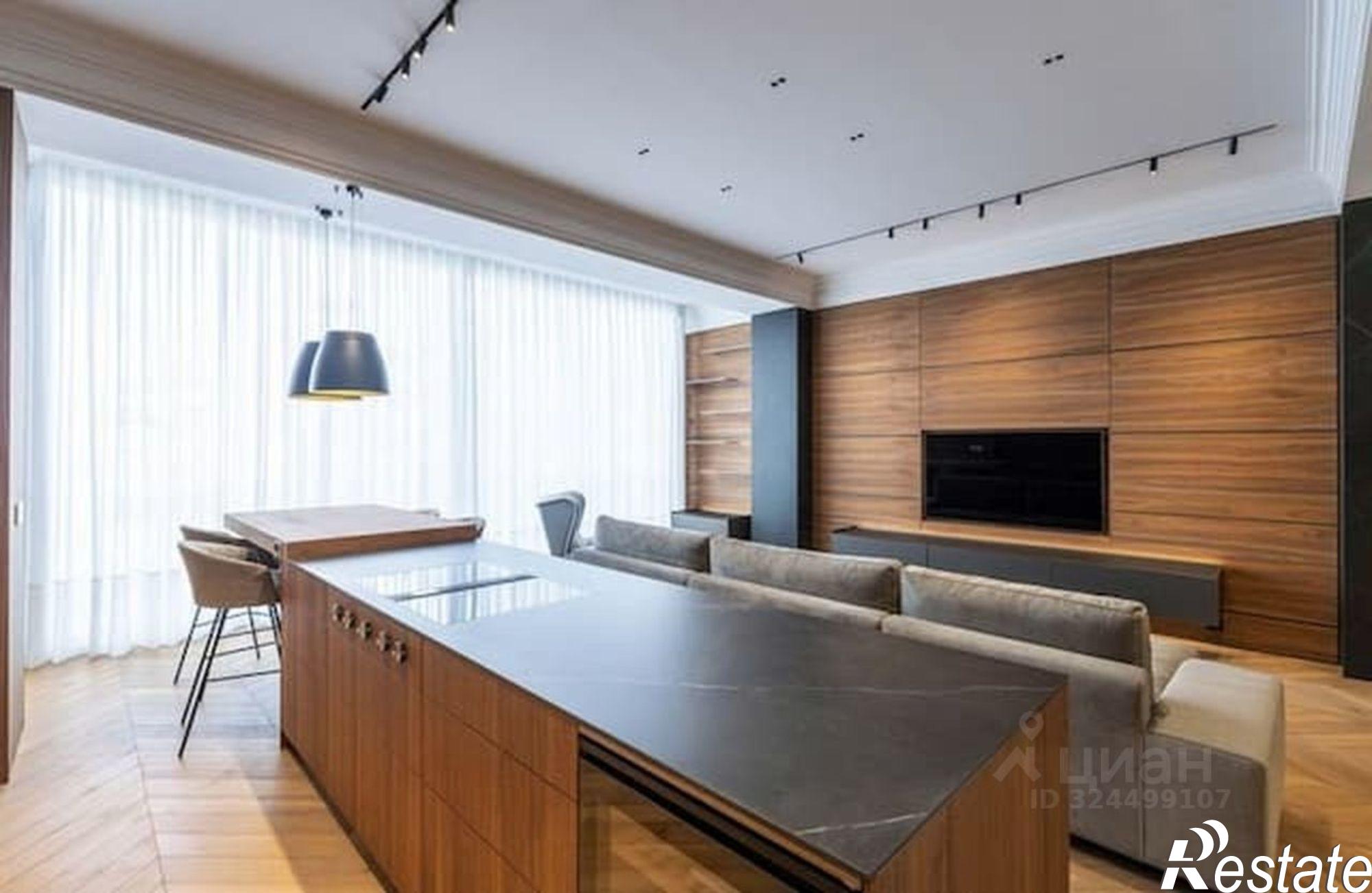 Купить квартиру за 23 100 000 рублей на ул Парусная, 7