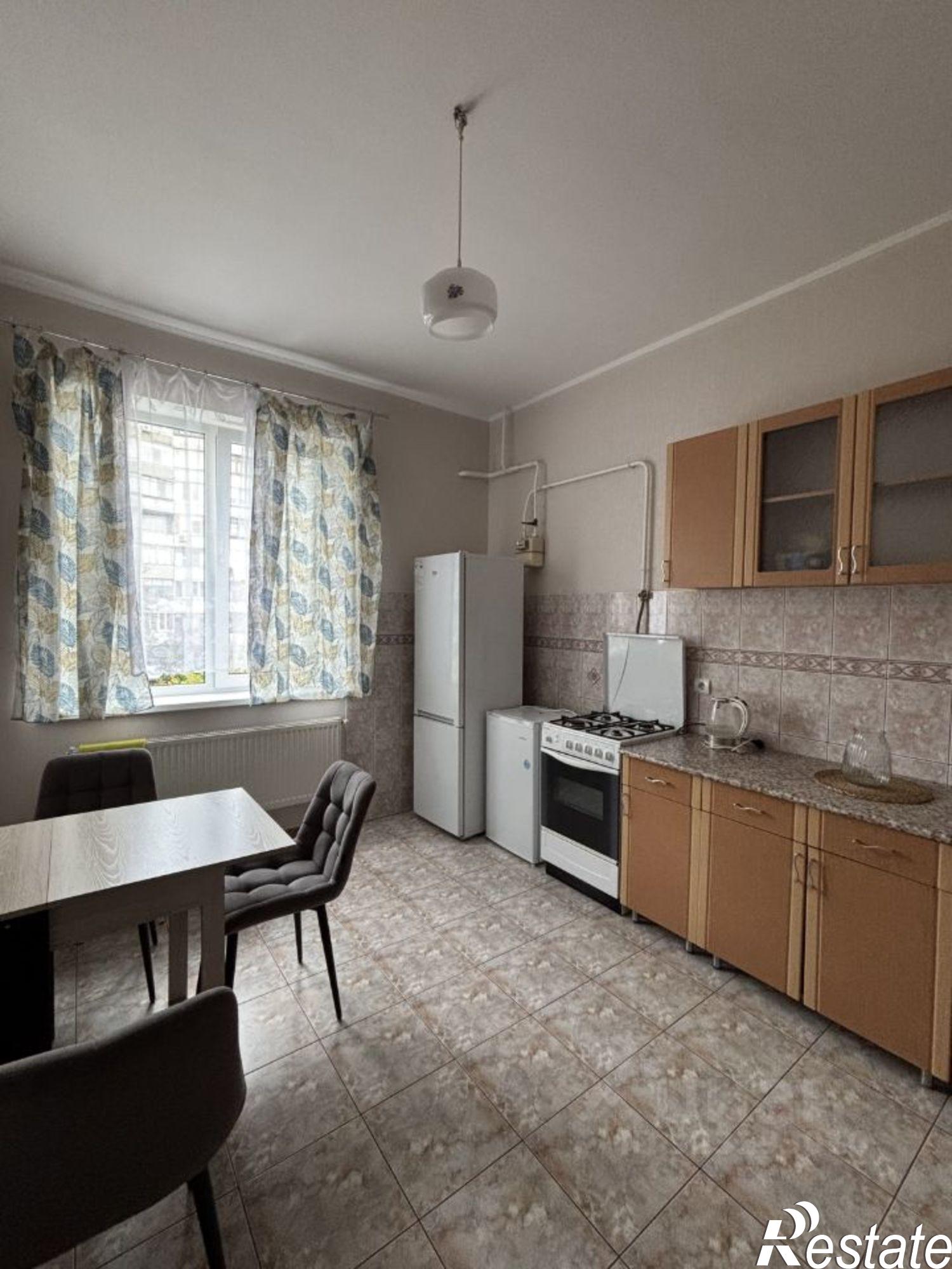 Сдать квартиру за 23 000 рублей на Краснодар, Симферопольская улица, 9