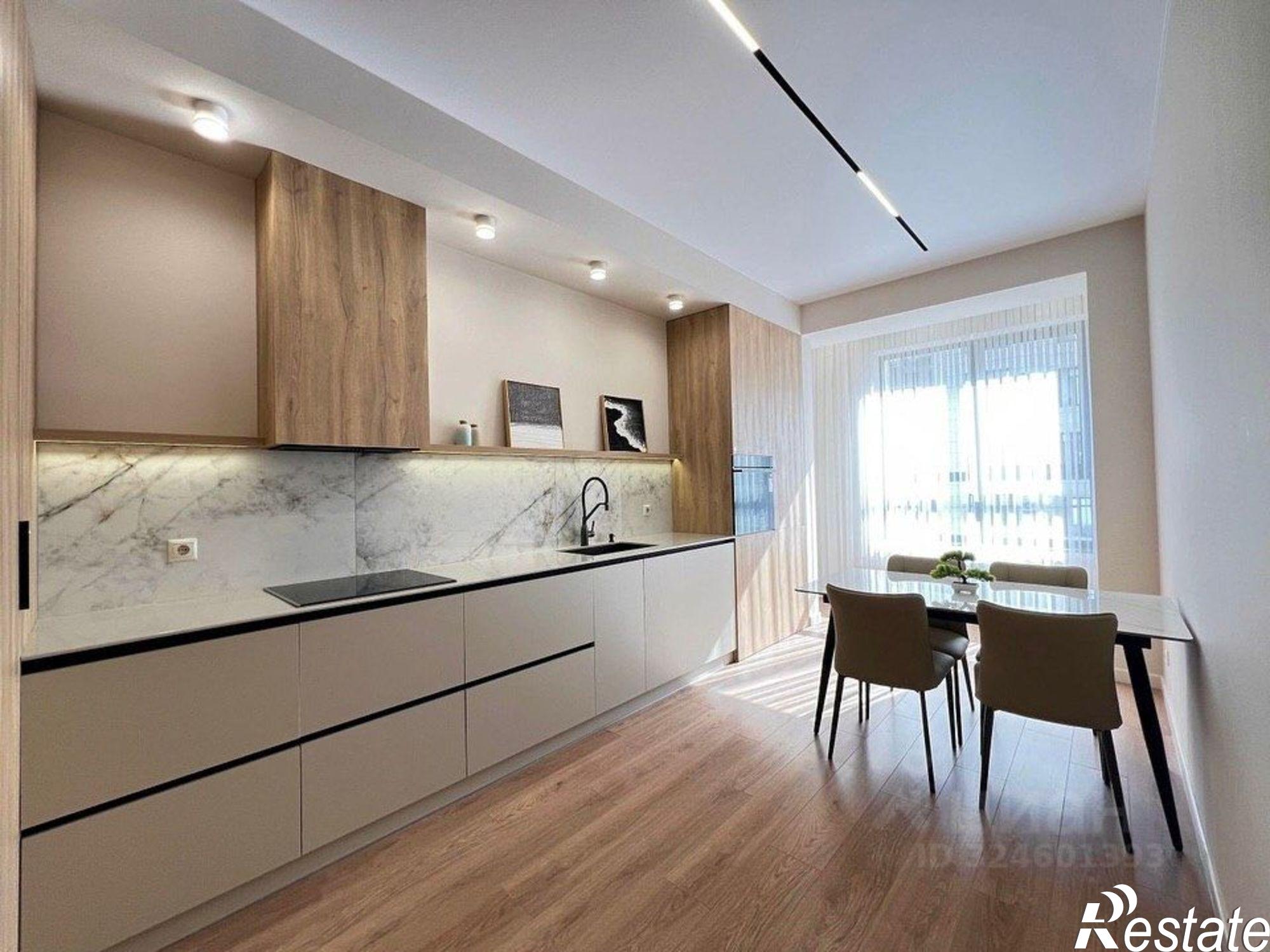 Купить квартиру за 21 000 000 рублей на Парусная улица, 41