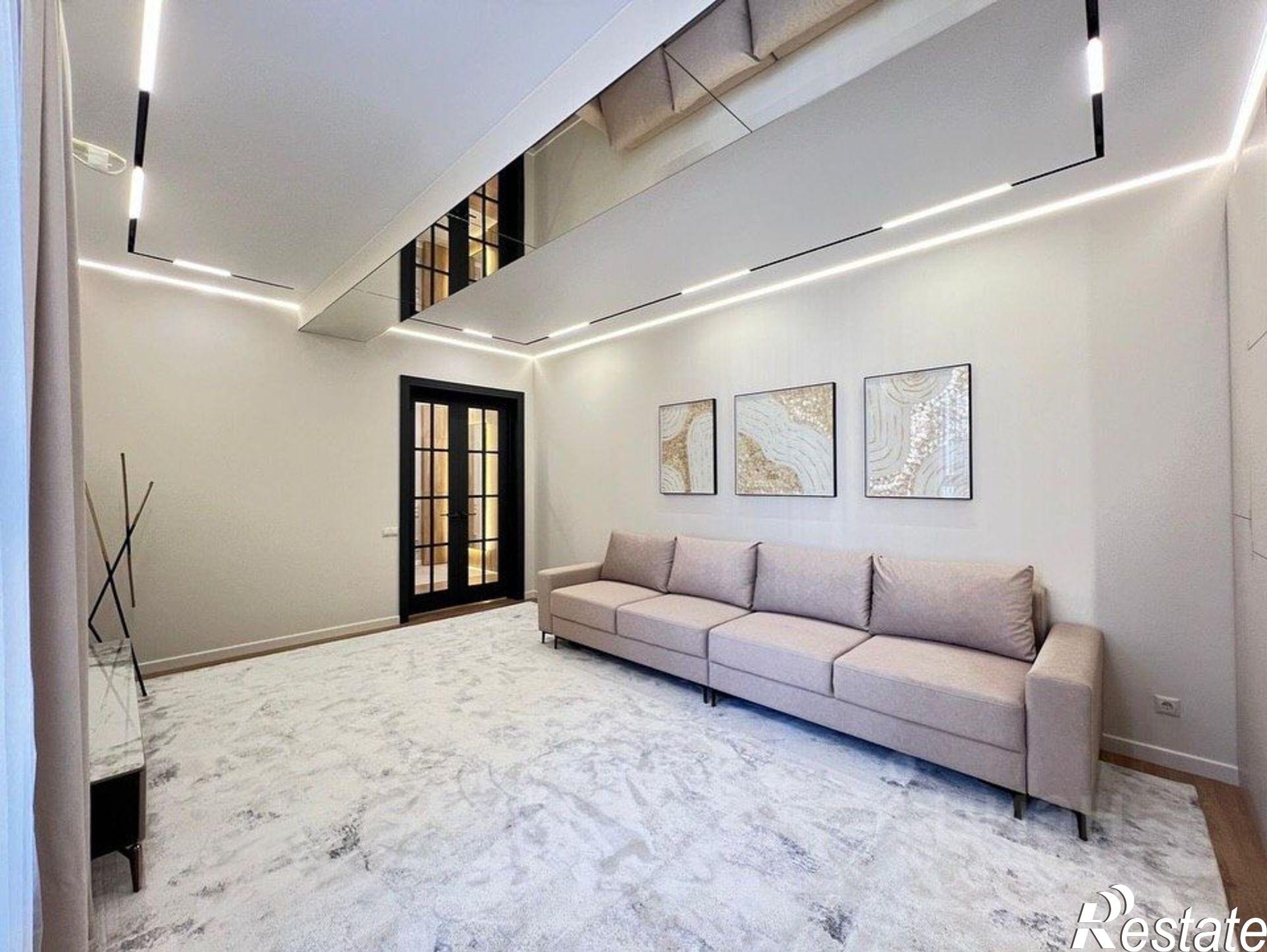 Купить квартиру за 21 000 000 рублей на Парусная улица, 41