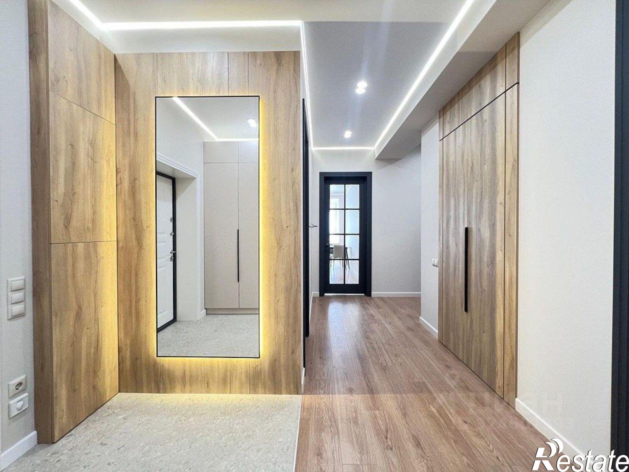 Купить квартиру за 21 000 000 рублей на Парусная улица, 41