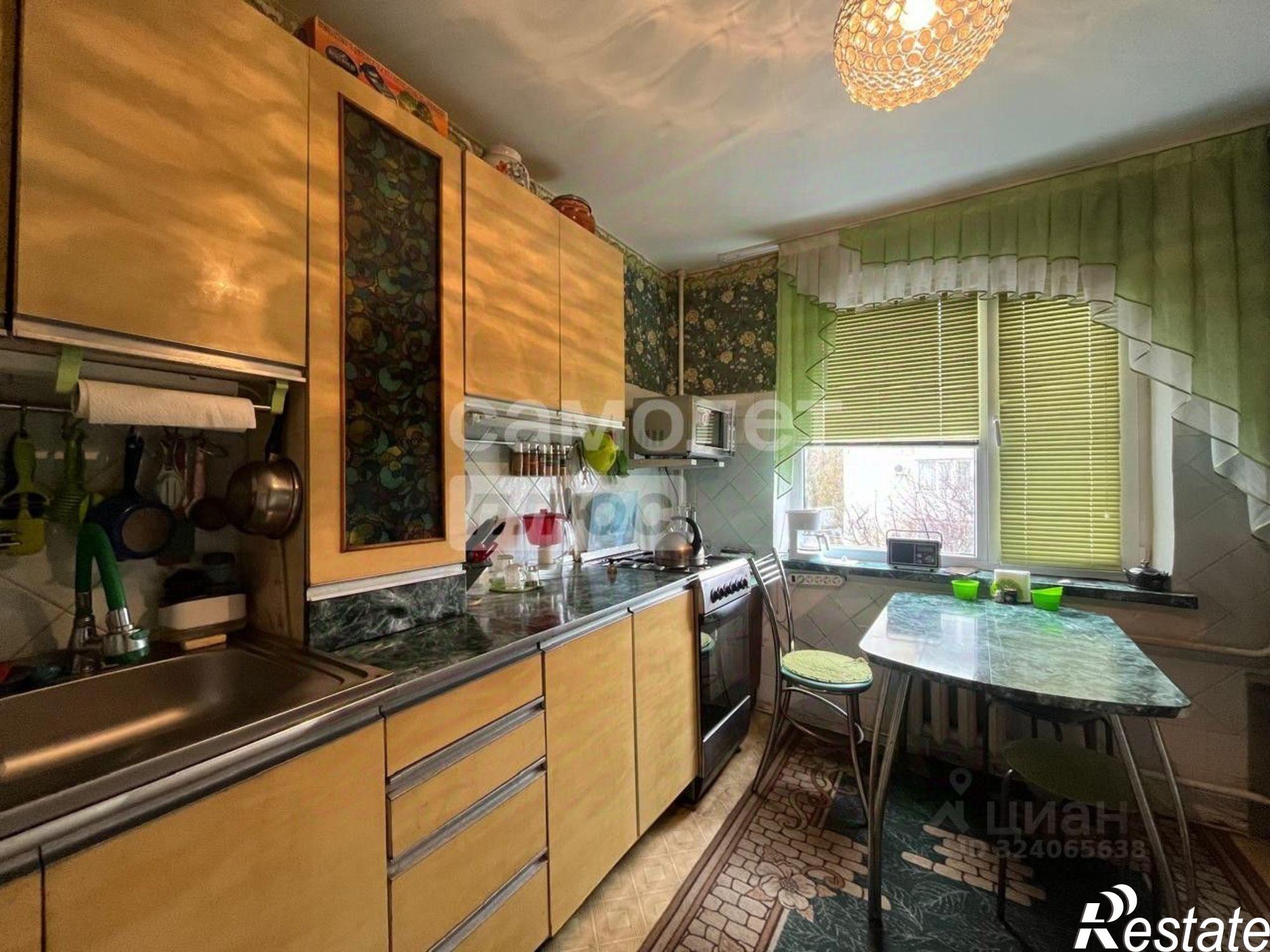 Купить квартиру за 5 000 000 рублей на Ейский район, Ейск г., Ясенская ул.