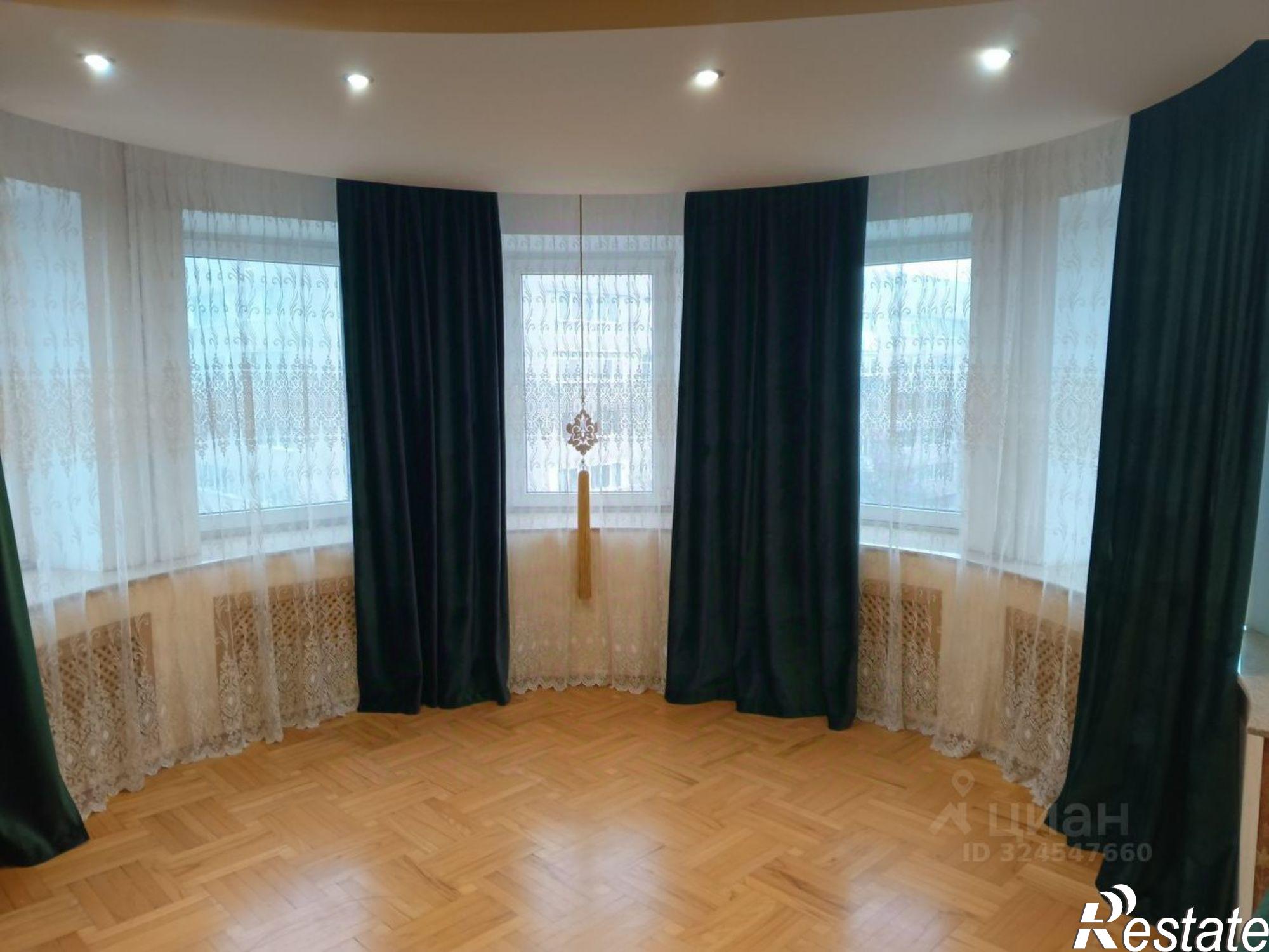 Купить квартиру за 13 000 000 рублей на Ейский район, Ейск г., Мичурина ул.