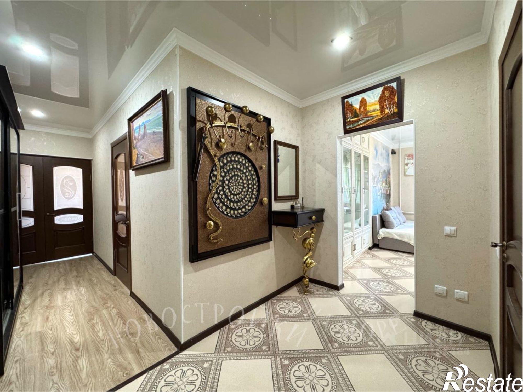 Купить квартиру за 11 000 000 рублей на Туапсе, улица Кириченко, 90