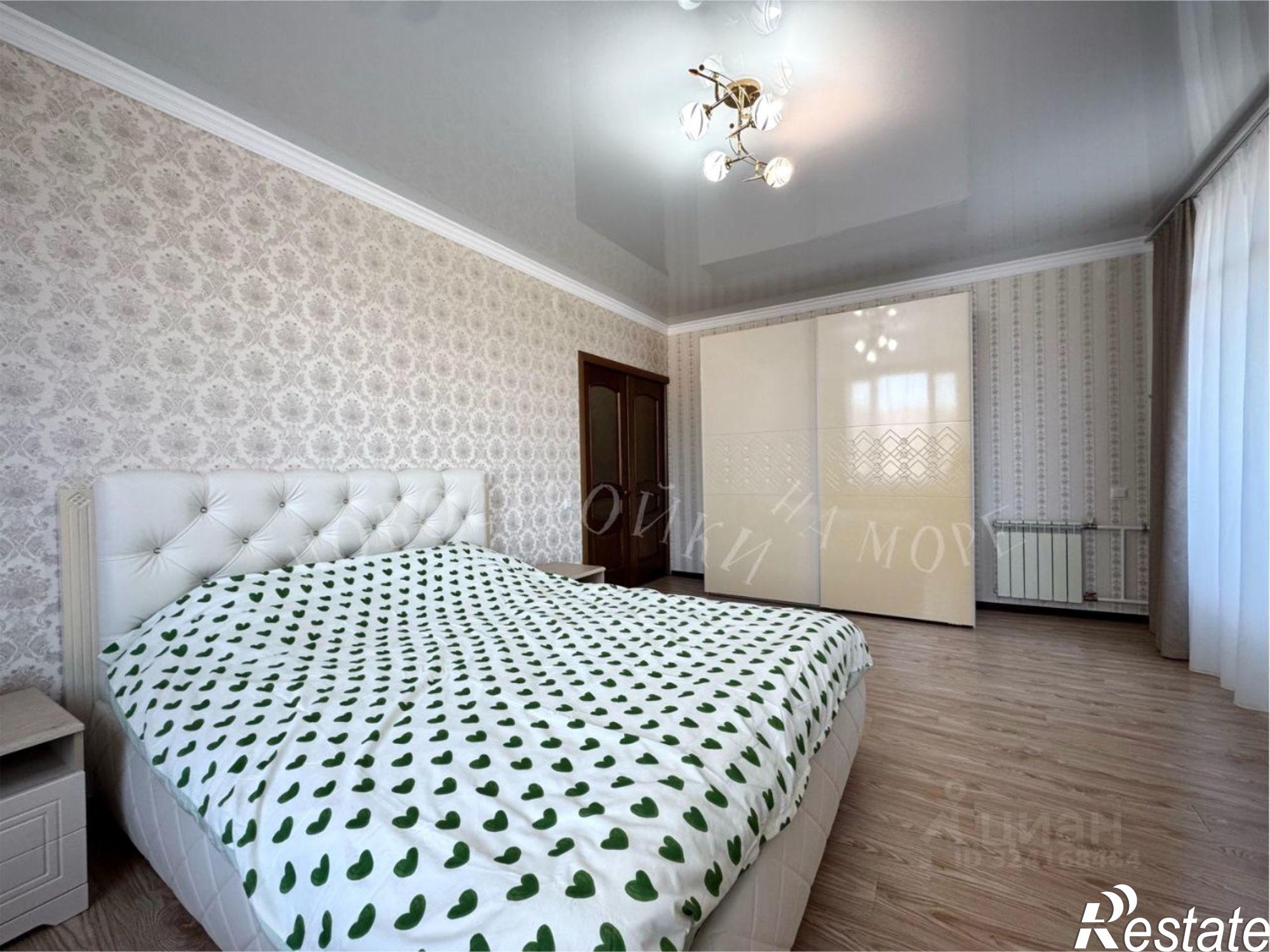 Купить квартиру за 11 000 000 рублей на Туапсе, улица Кириченко, 90