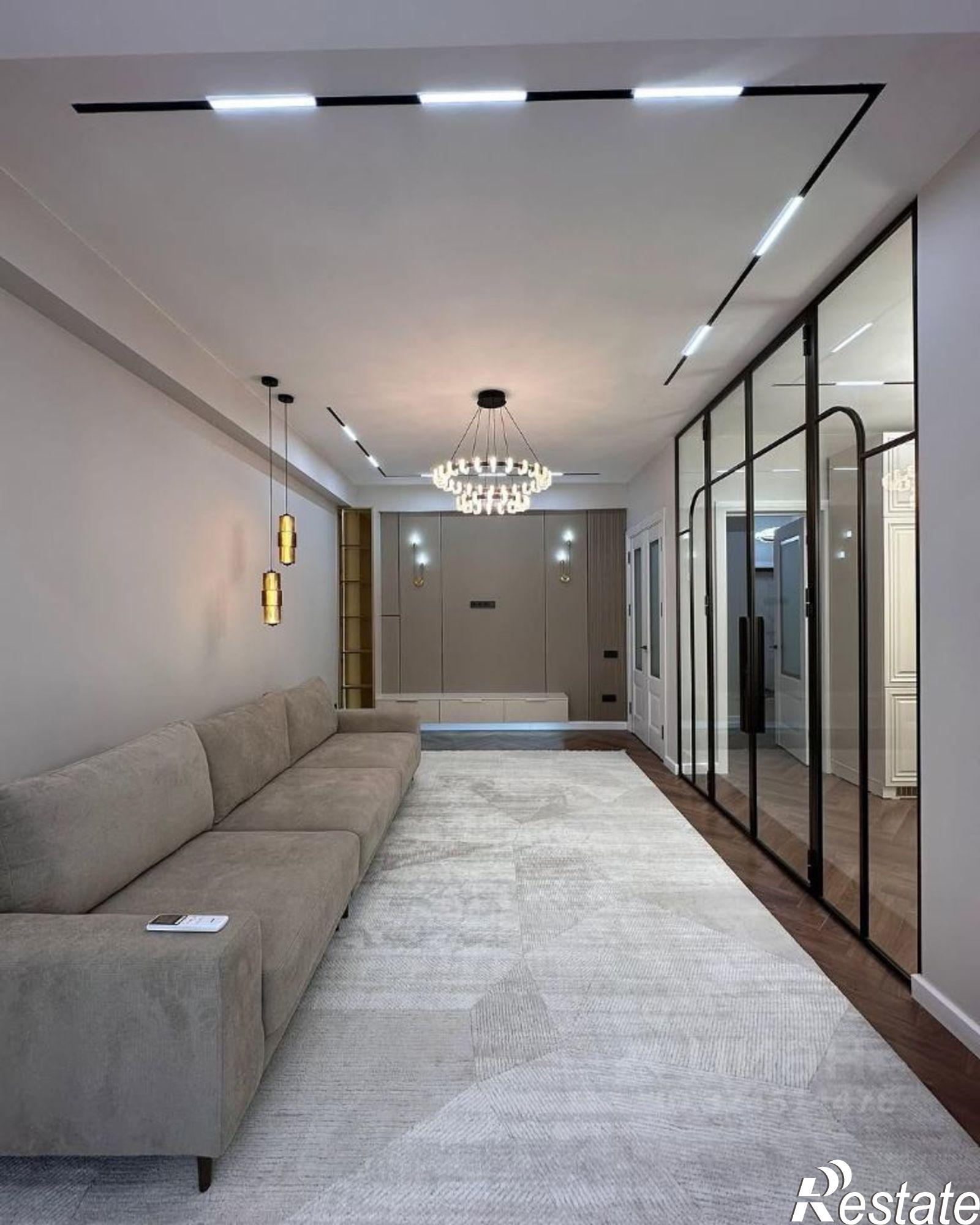 Купить квартиру за 12 100 000 рублей на Сочи, Курортный проспект