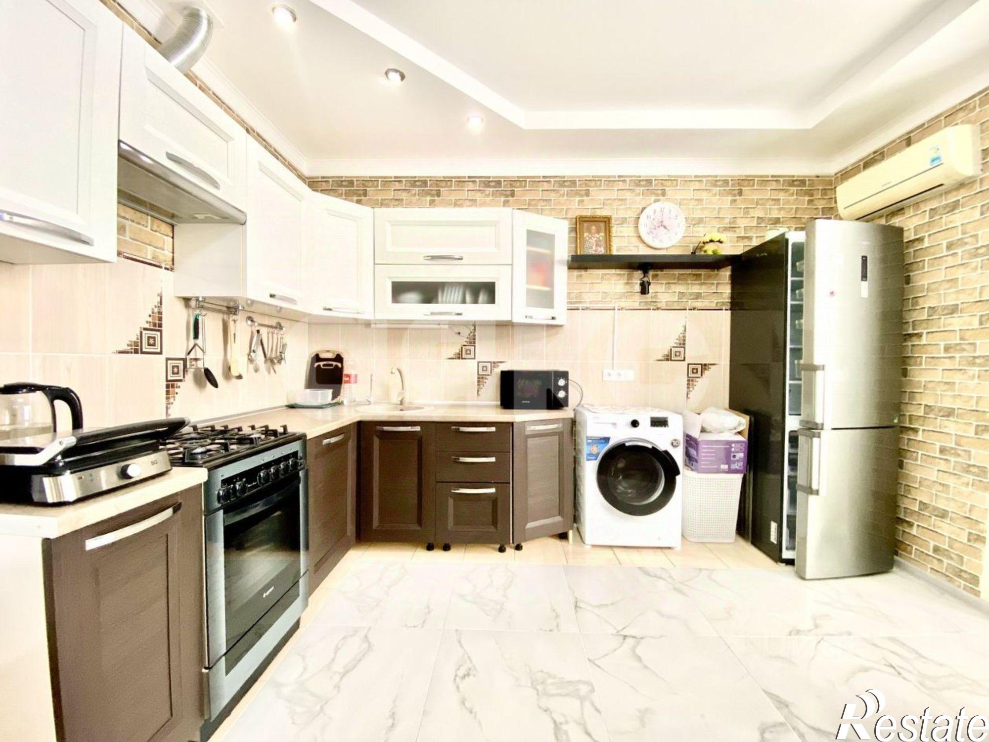 Купить квартиру за 7 300 000 рублей на Анапский район, Витязево с.