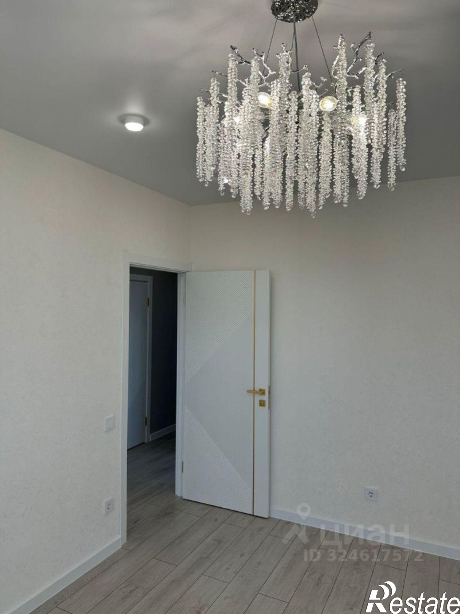 Купить квартиру за 7 600 000 рублей на Краснодар, улица имени Снесарева, 10/1