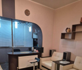 1-комн, 42кв м, этаж 3/3 ул Есаульская, 2