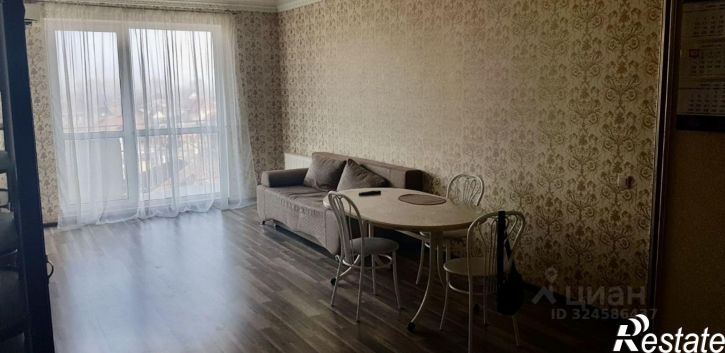 2-комн квартира улица Стаханова, 276,  д. 276