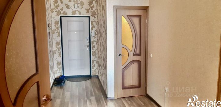 2-комн квартира улица Стаханова, 276,  д. 276