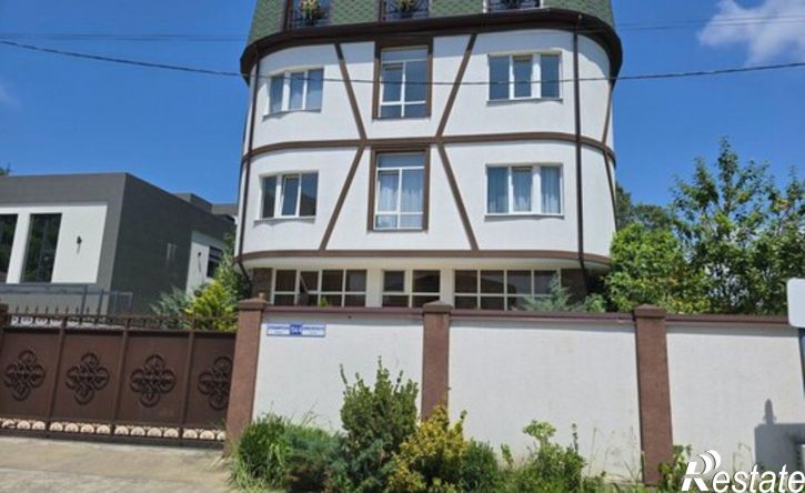 2-комн квартира городской округ Сочи, посёлок городского типа Дагомыс, Армавирская улица