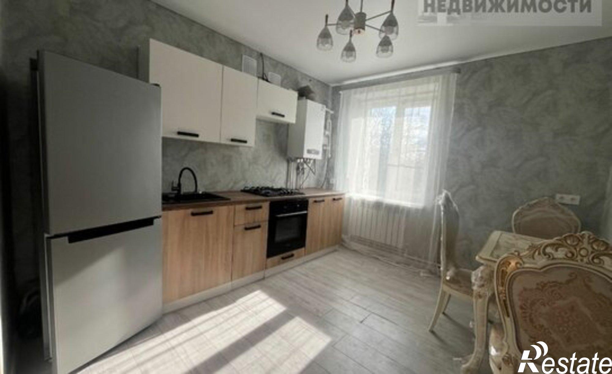 Купить квартиру за 6 100 000 рублей на Лазурная улица, 40