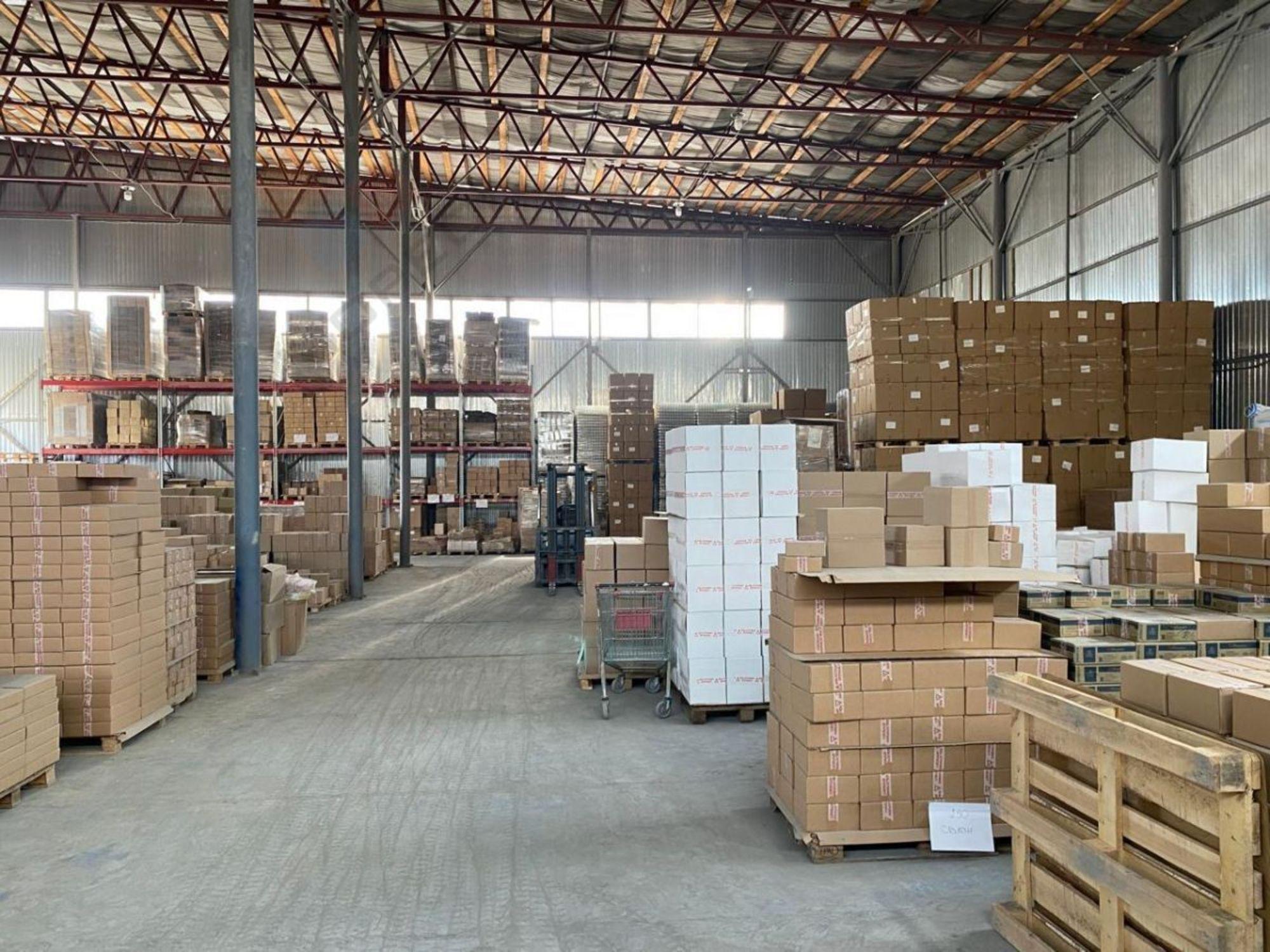 Сдать складское помещение за 380 000 рублей на им. Карла Гусника ул, 42