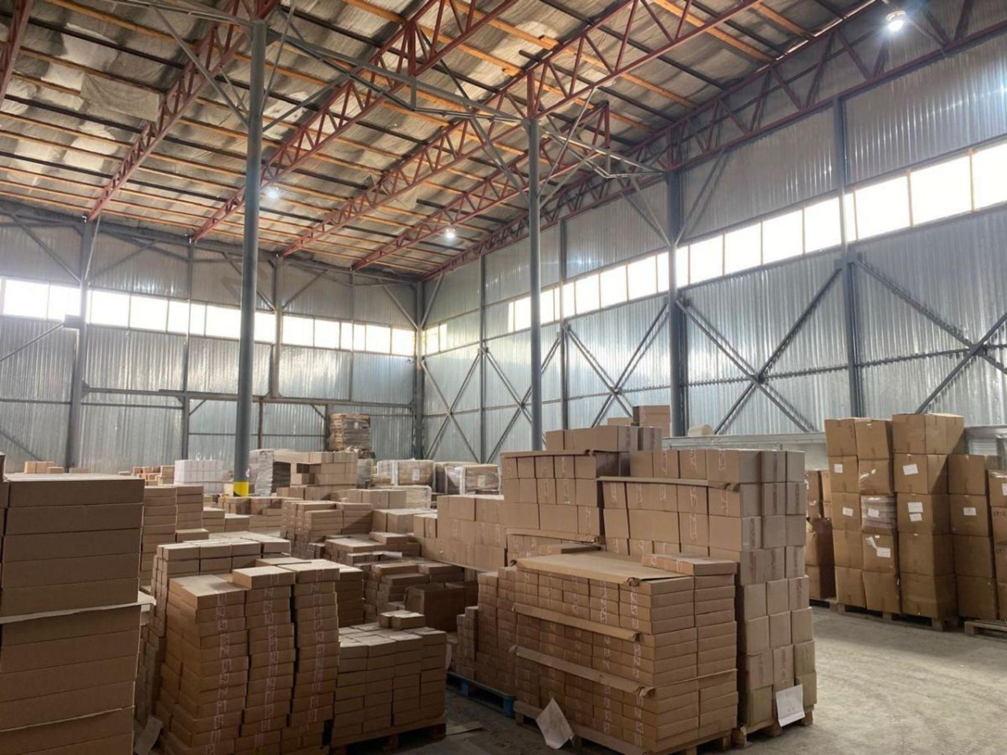 Сдать складское помещение за 380 000 рублей на им. Карла Гусника ул, 42