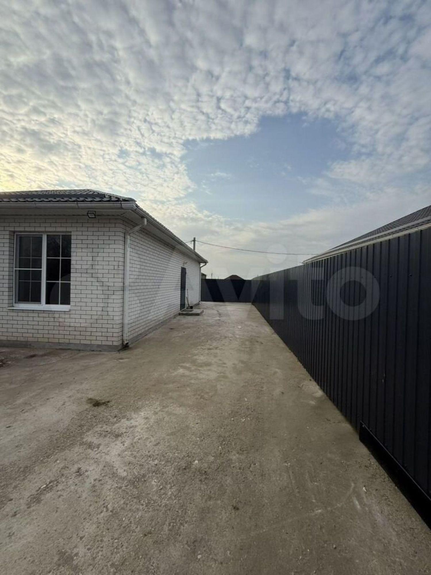 Купить дачу, дом, коттедж за 6 700 000 рублей на Волочаевская ул, 2/Г