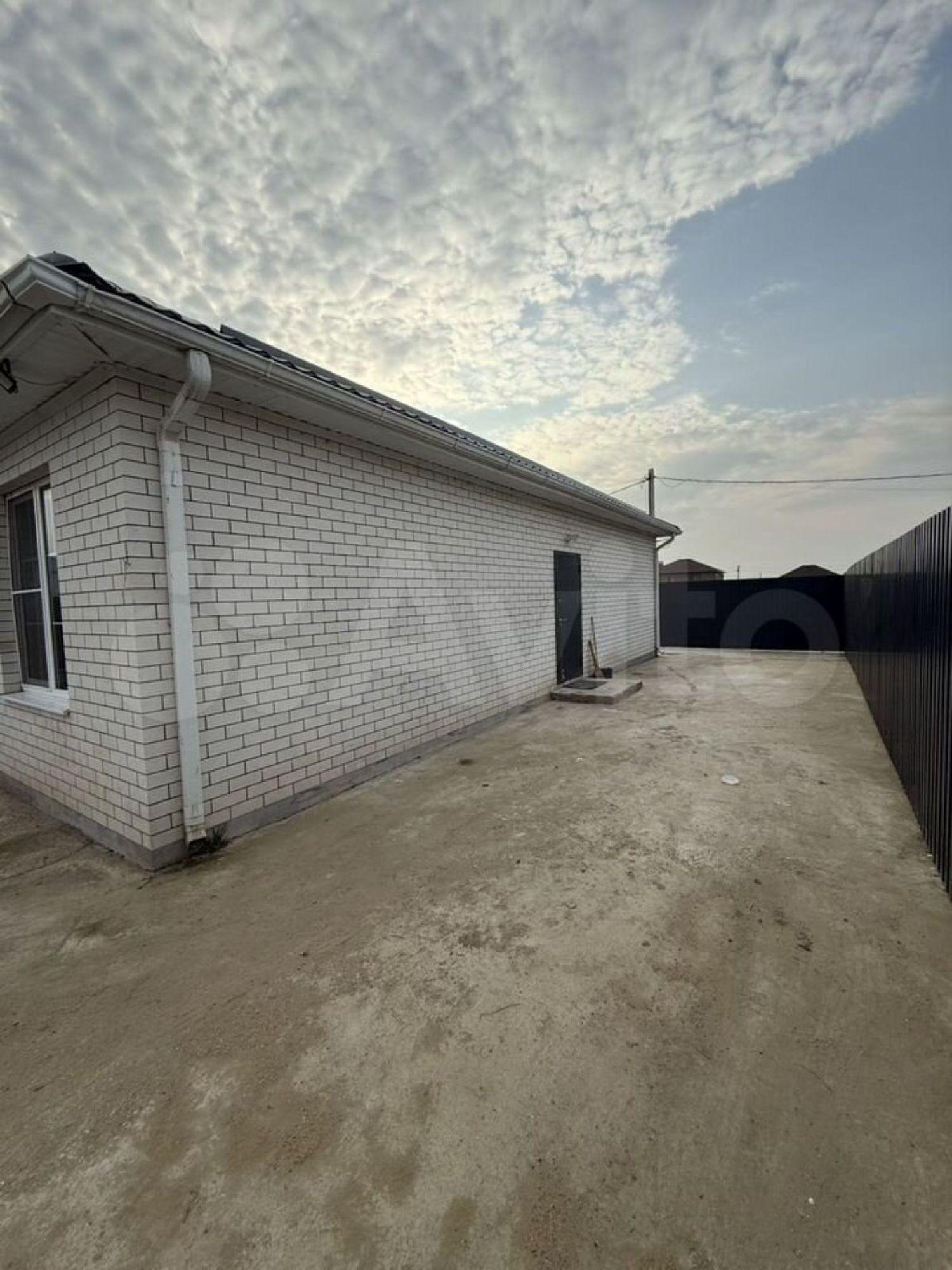 Купить дачу, дом, коттедж за 6 700 000 рублей на Волочаевская ул, 2/Г