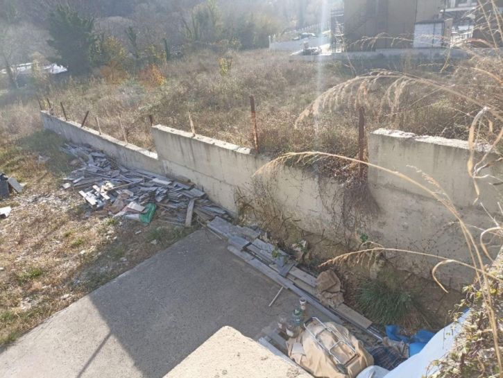 Отдельное здание 3-й км Широкая щель ул, 1