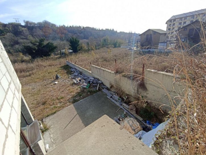 Отдельное здание 3-й км Широкая щель ул, 1