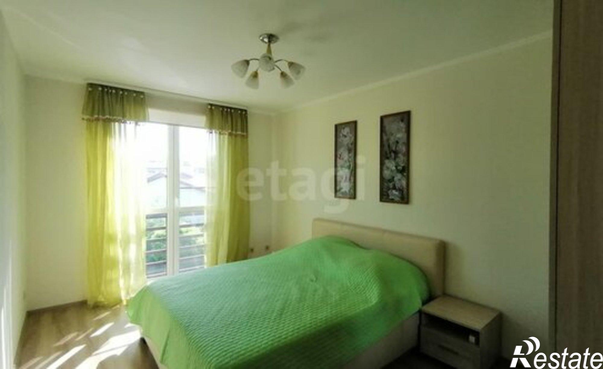 Купить квартиру за 10 700 000 рублей на ул Ялтинская, 2 1