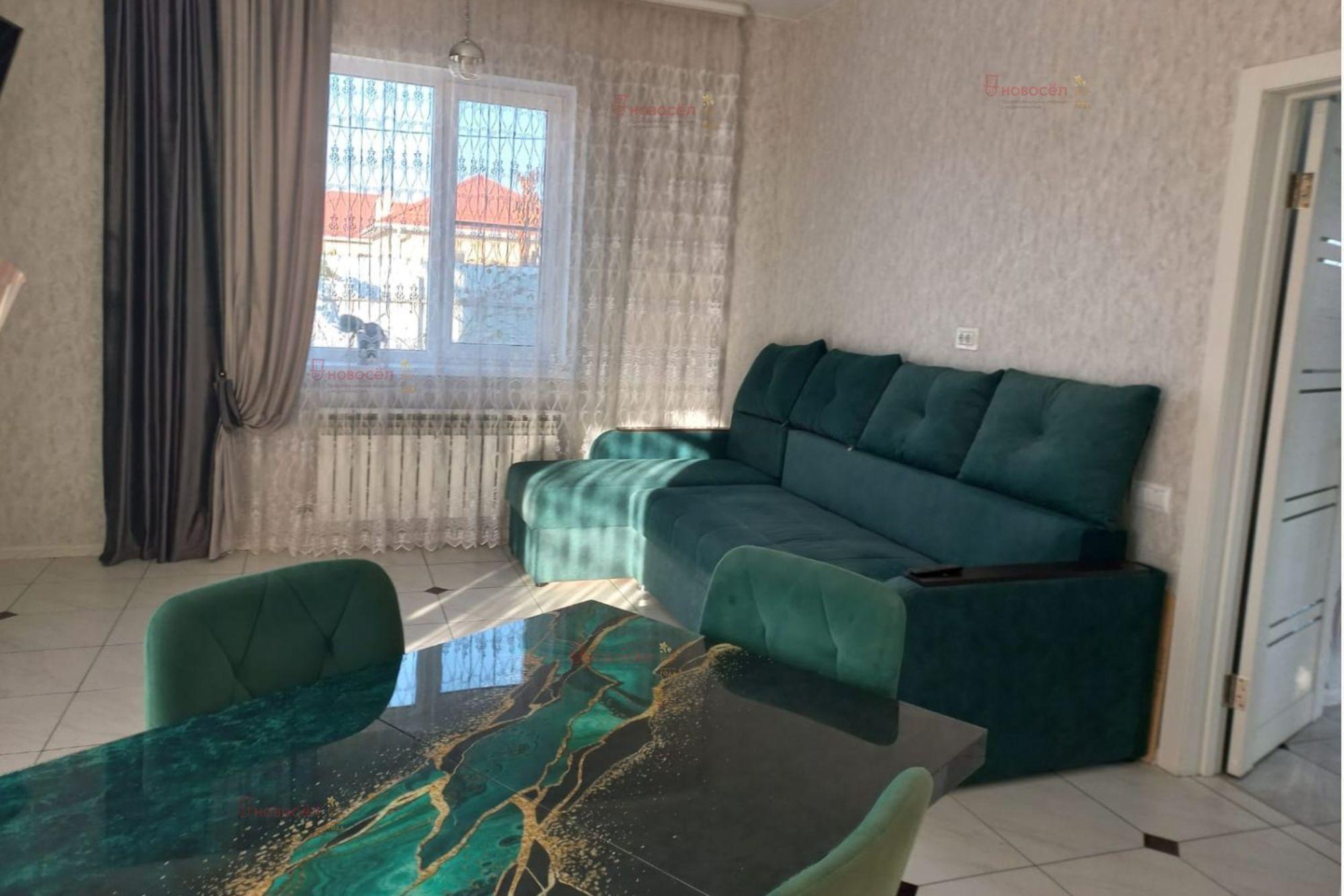 Купить дачу, дом, коттедж за 12 400 000 рублей на Ейская 62