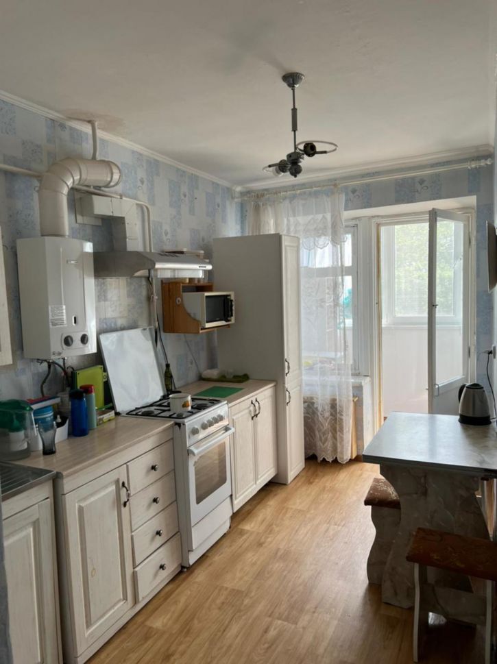 2-комн квартира улица Горького, 27А
