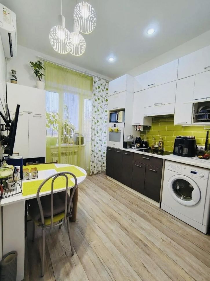 2-комн квартира улица Горького, 7А