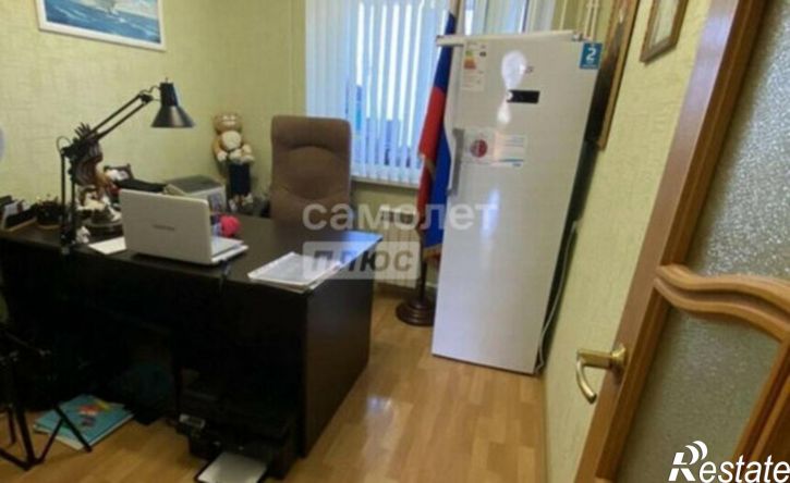 4-комн квартира улица Калинина, 112А,  д. 112А