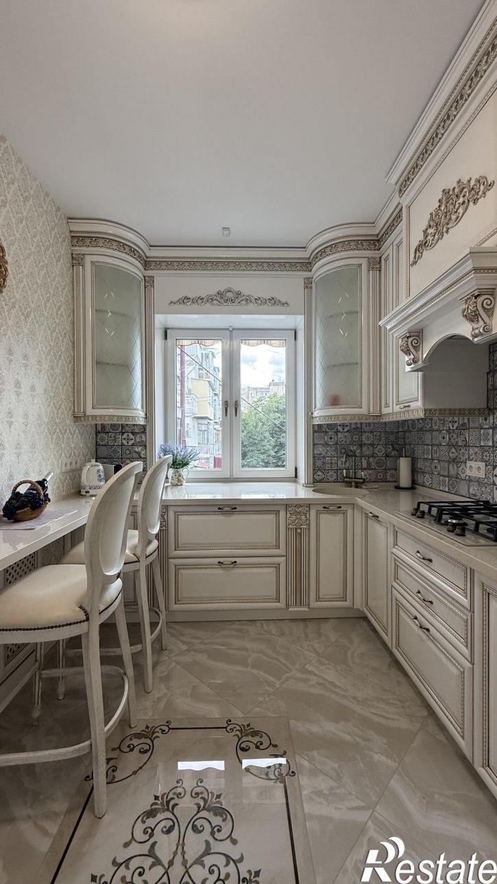 3-комн квартира Красная улица,33