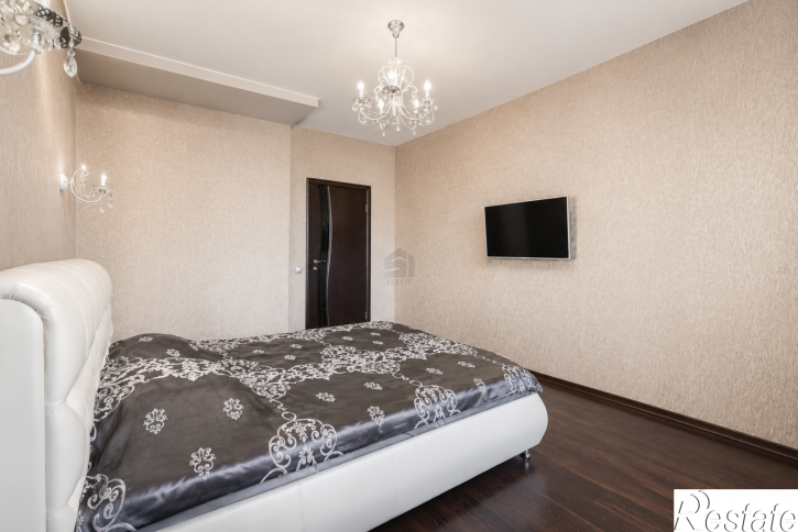 2-комн квартира Памяти Чернобыльцев улица,6