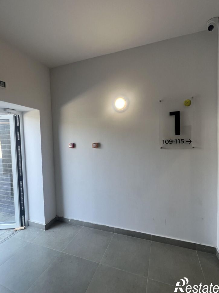 3-комн квартира Столбовая ул., 48