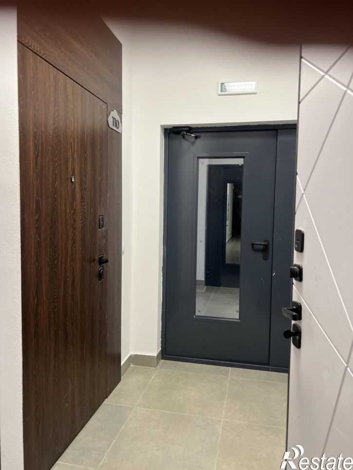 3-комн квартира Столбовая ул., 48