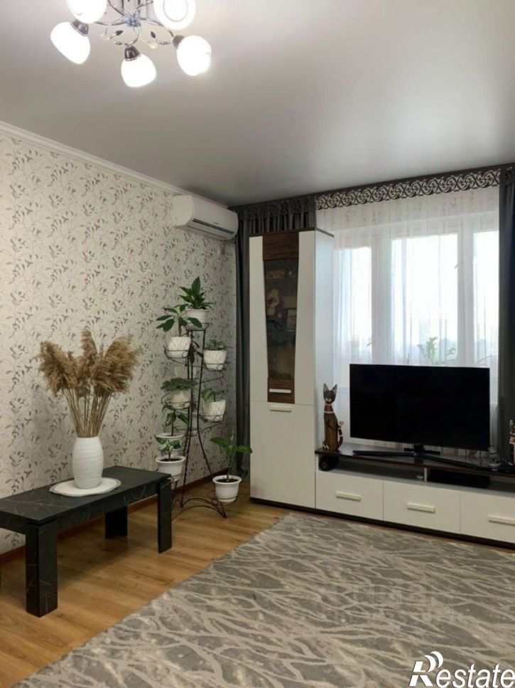 3-комн квартира 76-й кв-л, 18,  д. 18