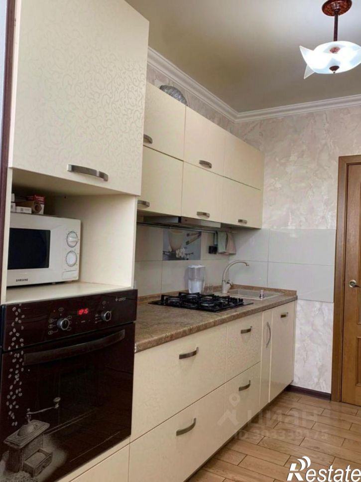 3-комн квартира 76-й кв-л, 18,  д. 18